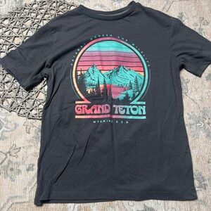 Old Navy Black Tee with Colorful Mountain Design Grand Teton
